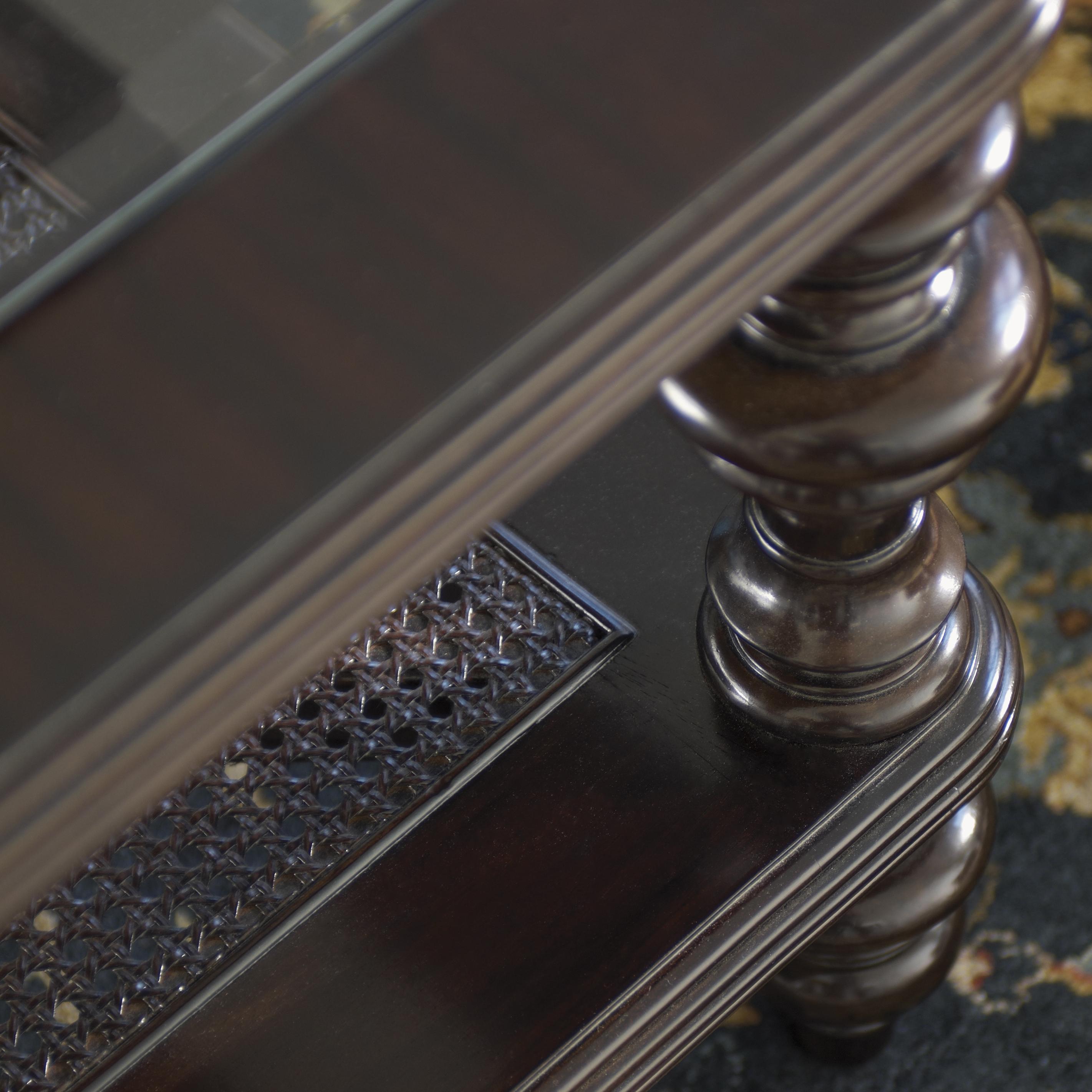 Tommy Bahama Home Royal Kahala 537947 Tropic Glass Top Cocktail Table